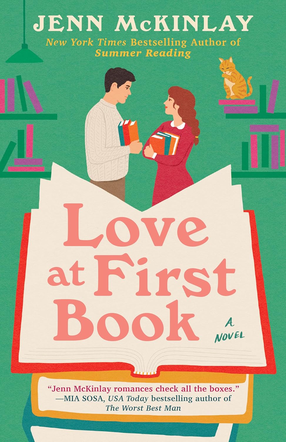 Jenn McKinlay - Love at First Book